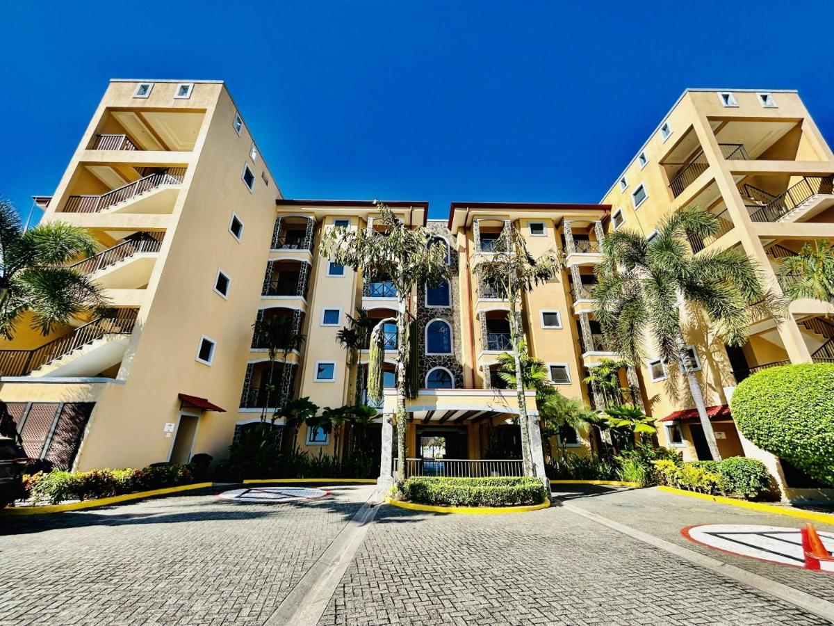 Apartamento De Lujo Las 3 Gotas Jaco, Frente Al Mar Con Vista A La Playa Exterior foto