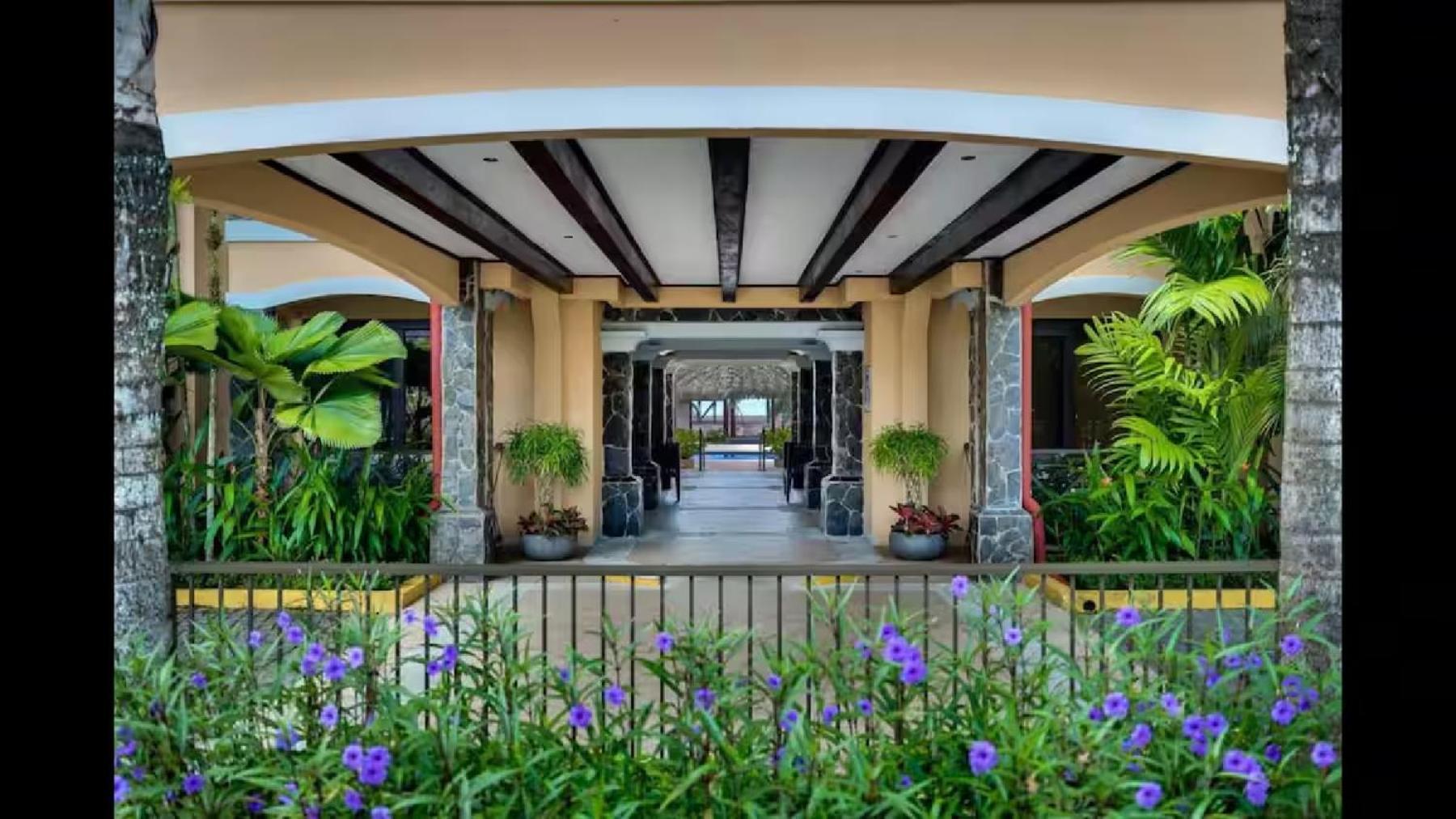 Apartamento De Lujo Las 3 Gotas Jaco, Frente Al Mar Con Vista A La Playa Exterior foto